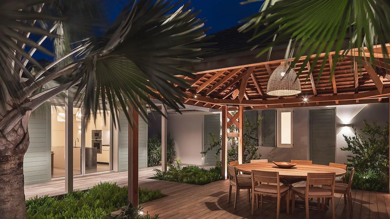 Ideally Located Prestigious Villa Toiny