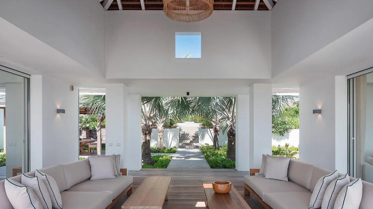 Ideally Located Prestigious Villa Toiny Saint-Barthelemy