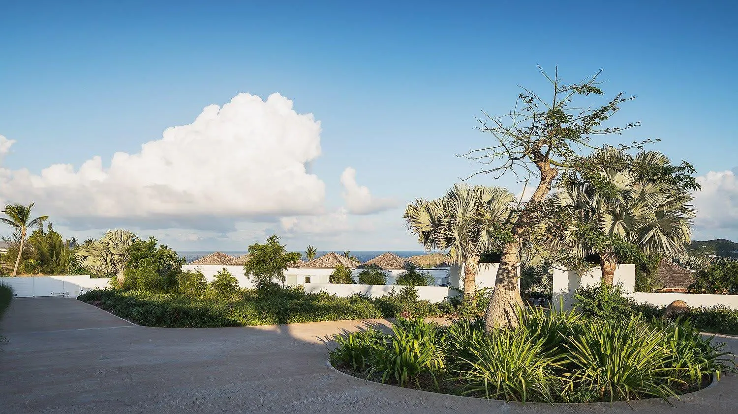 Ideally Located Prestigious Villa Toiny