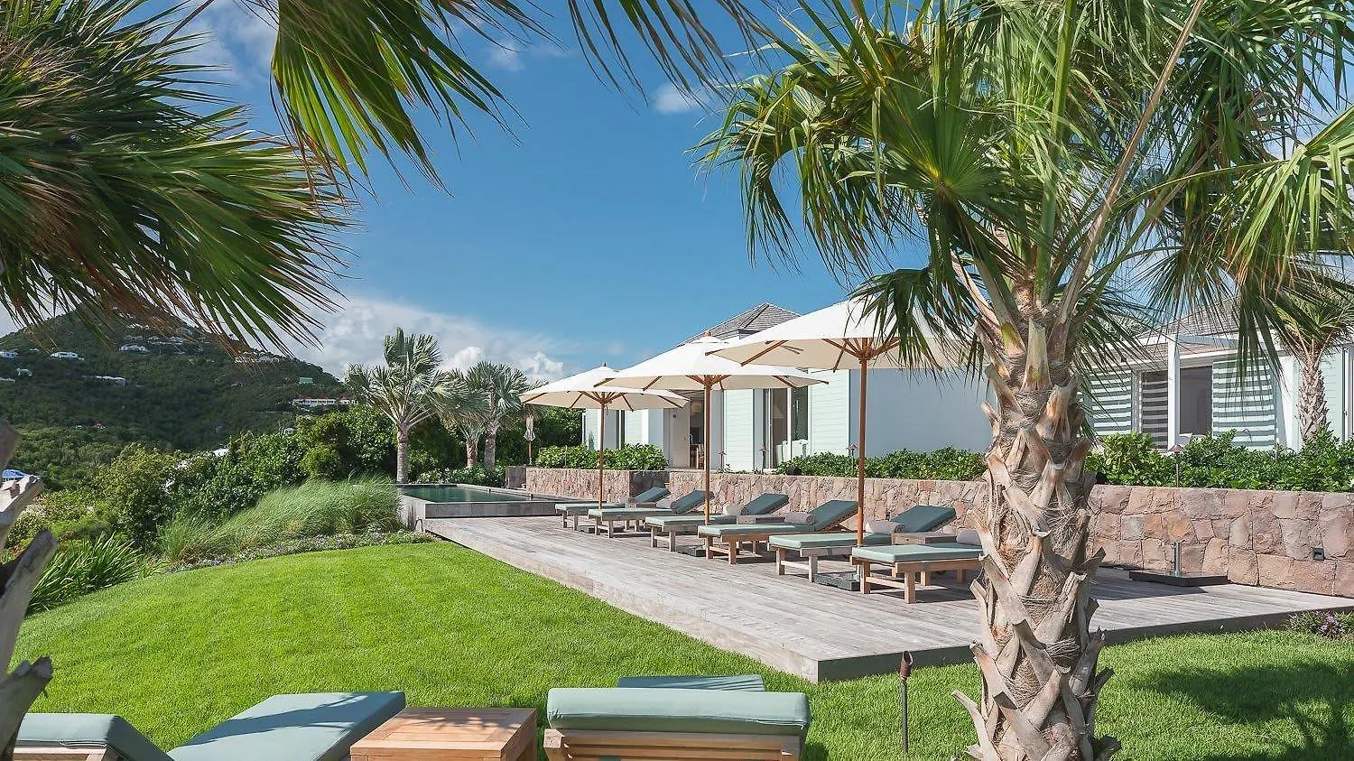 Ideally Located Prestigious Villa Toiny