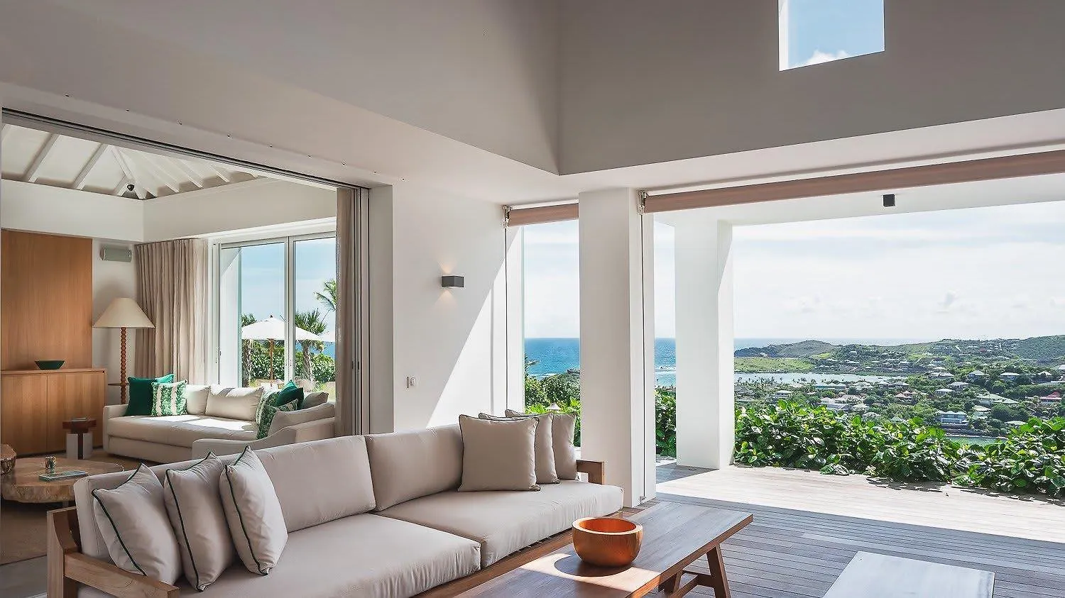 Ideally Located Prestigious Villa Toiny