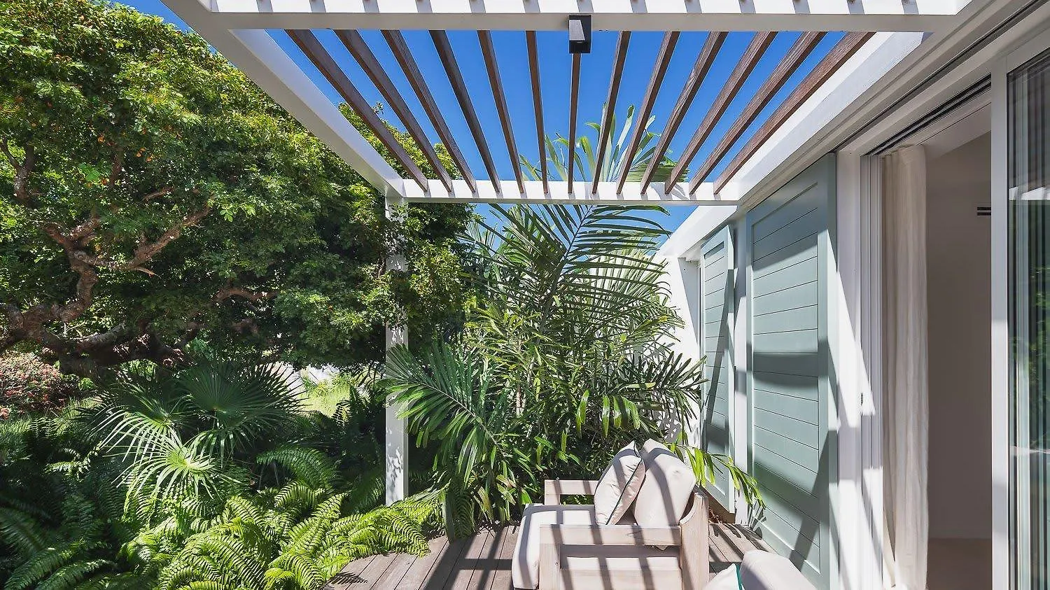 Ideally Located Prestigious Villa Toiny