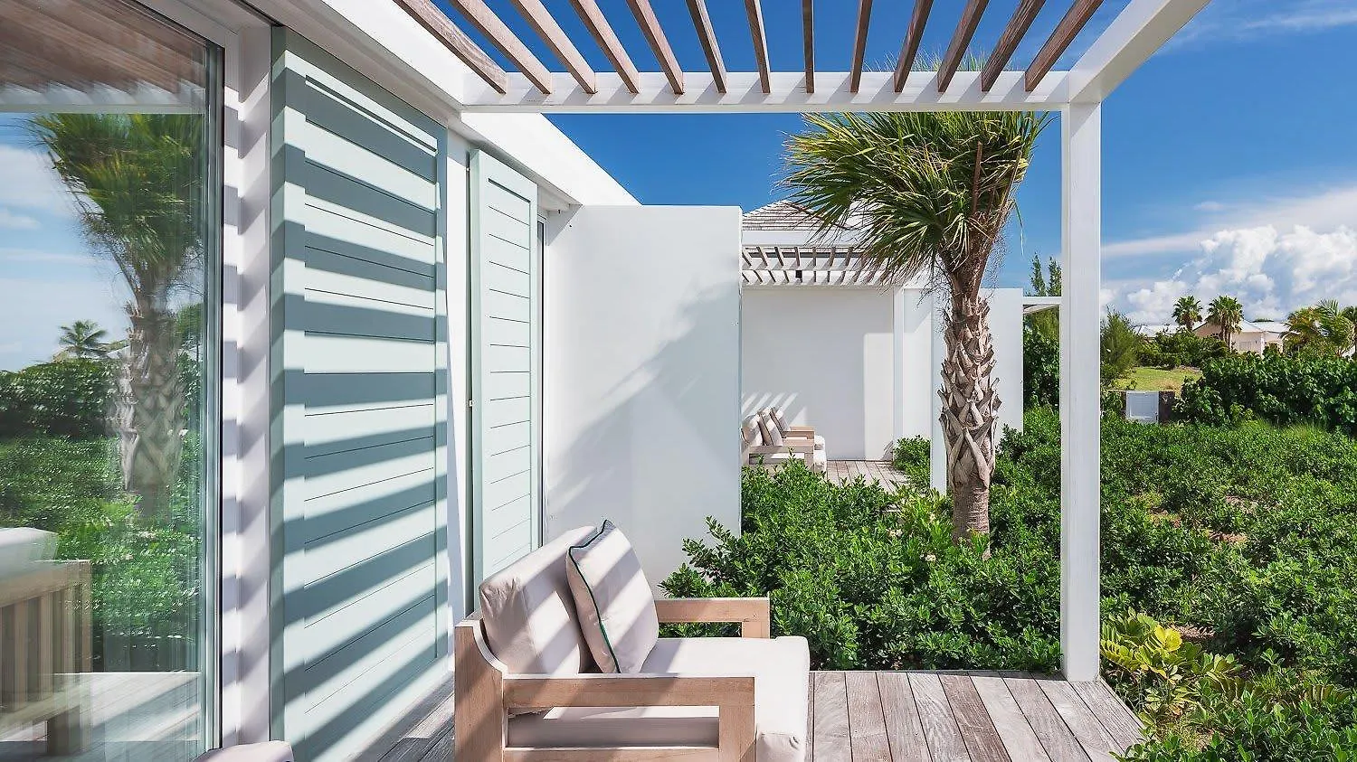 Ideally Located Prestigious Villa Toiny 0*,